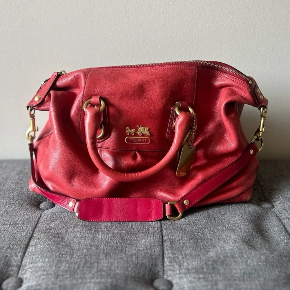 Coach purse - Picture 1 of 5